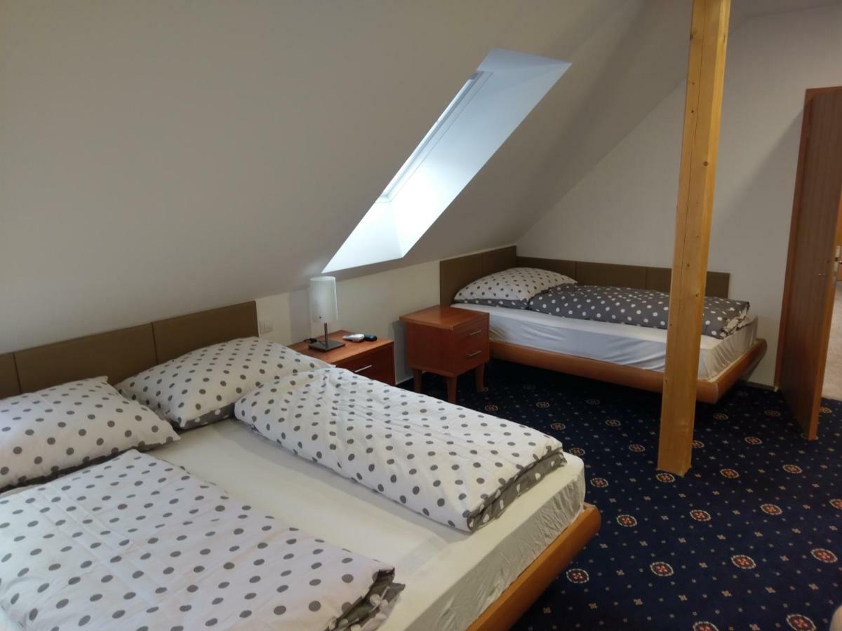 Ubytovani Za Kaplickou Třeboň Extérieur photo